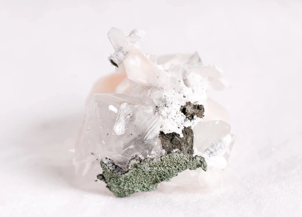 Selenite Crystals - Meaning, Properties &  Benefits