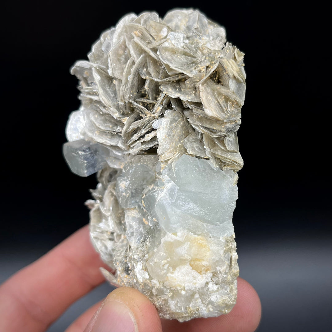 Aquamarine on Muscovite Feldspar Matrix