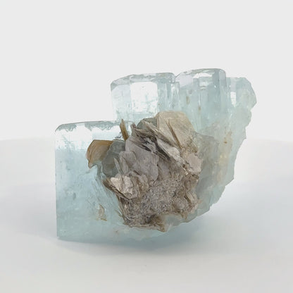 Aquamarine & Muscovite - A16