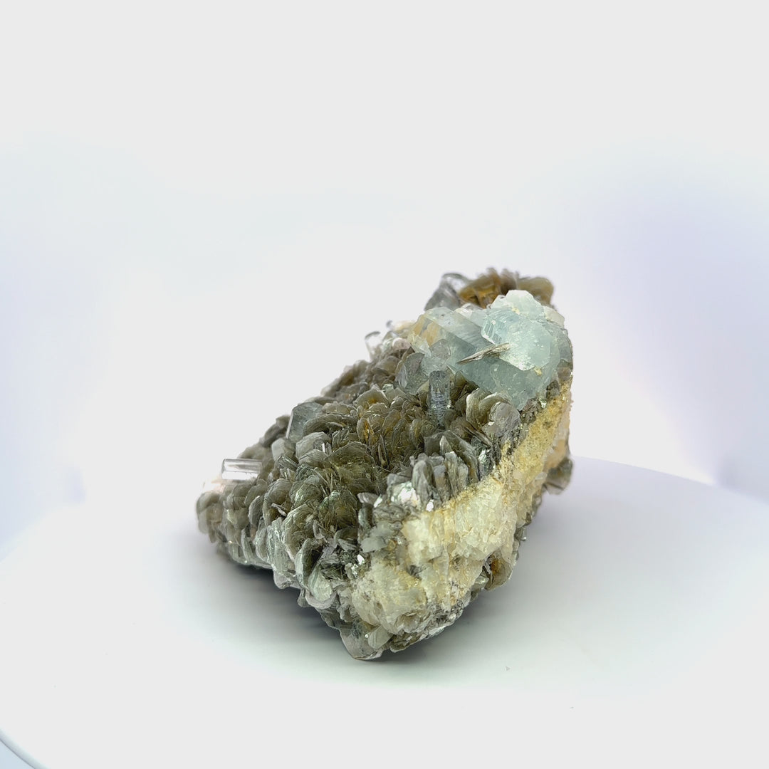 Aquamarine on Muscovite Feldspar Matrix33