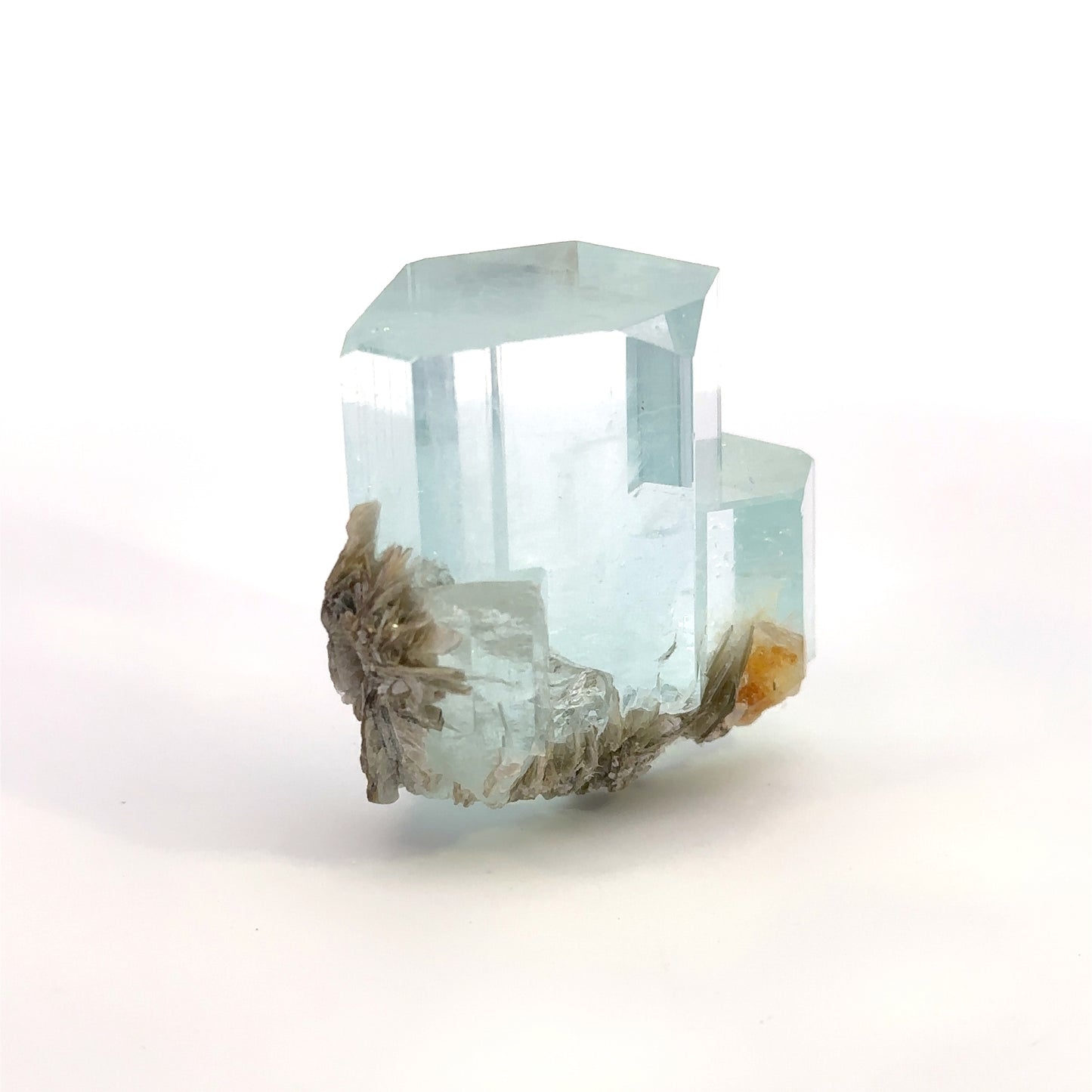 Aquamarine & Muscovite - A11