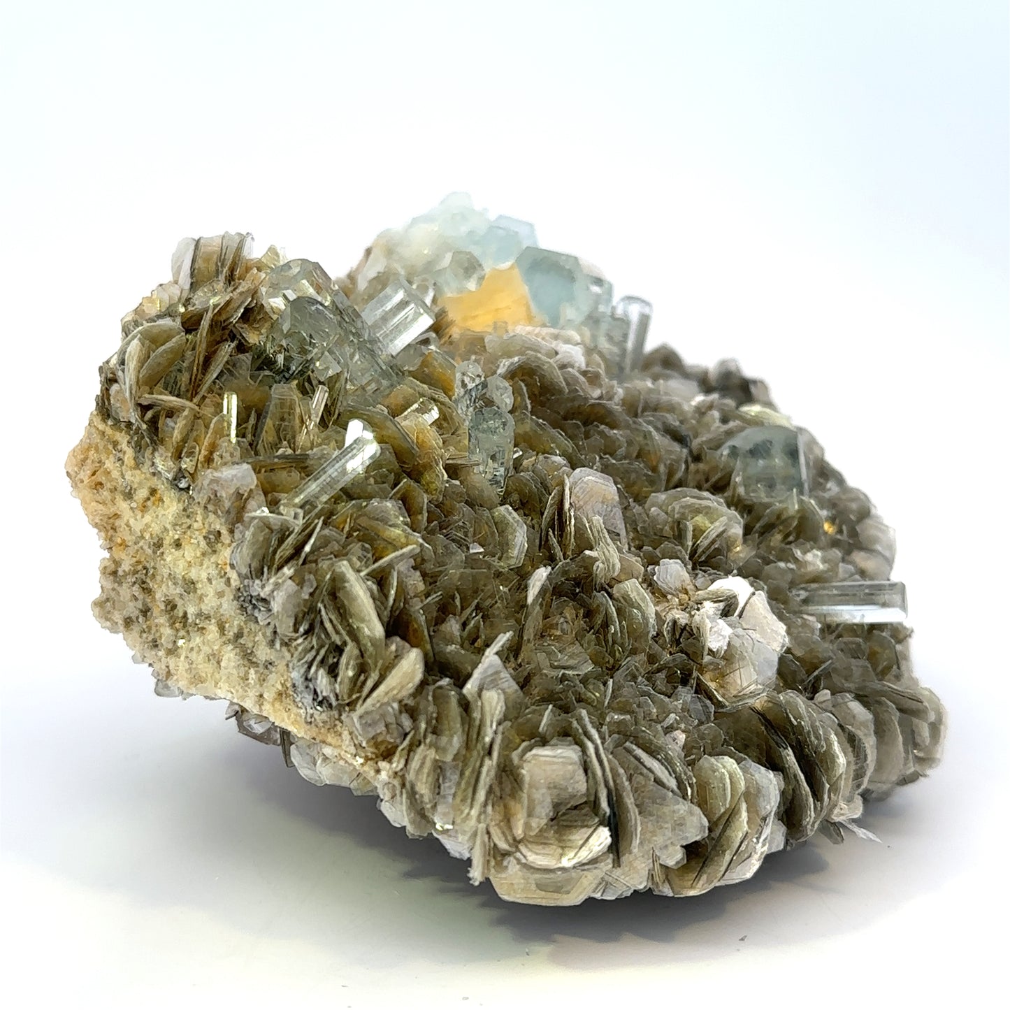 Aquamarine on Muscovite Feldspar Matrix33